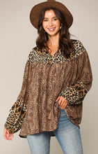 Load image into Gallery viewer, Animal Print Peasant Top