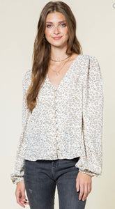 Cream Puff Long Sleeve V Neck Top w/Gold Accent