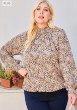 Load image into Gallery viewer, Elastic Smocked Neck Leopard Print Top