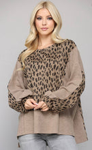 Load image into Gallery viewer, Leopard Print Slub Knit Top